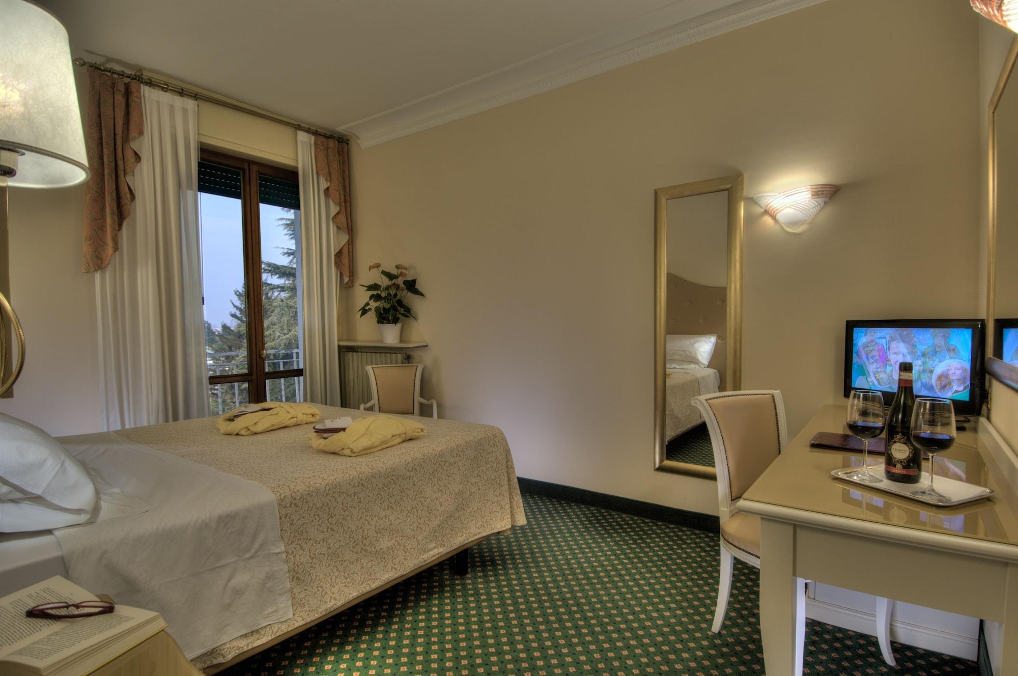 Palace Hotel Meggiorato Abano Terme Bagian luar foto